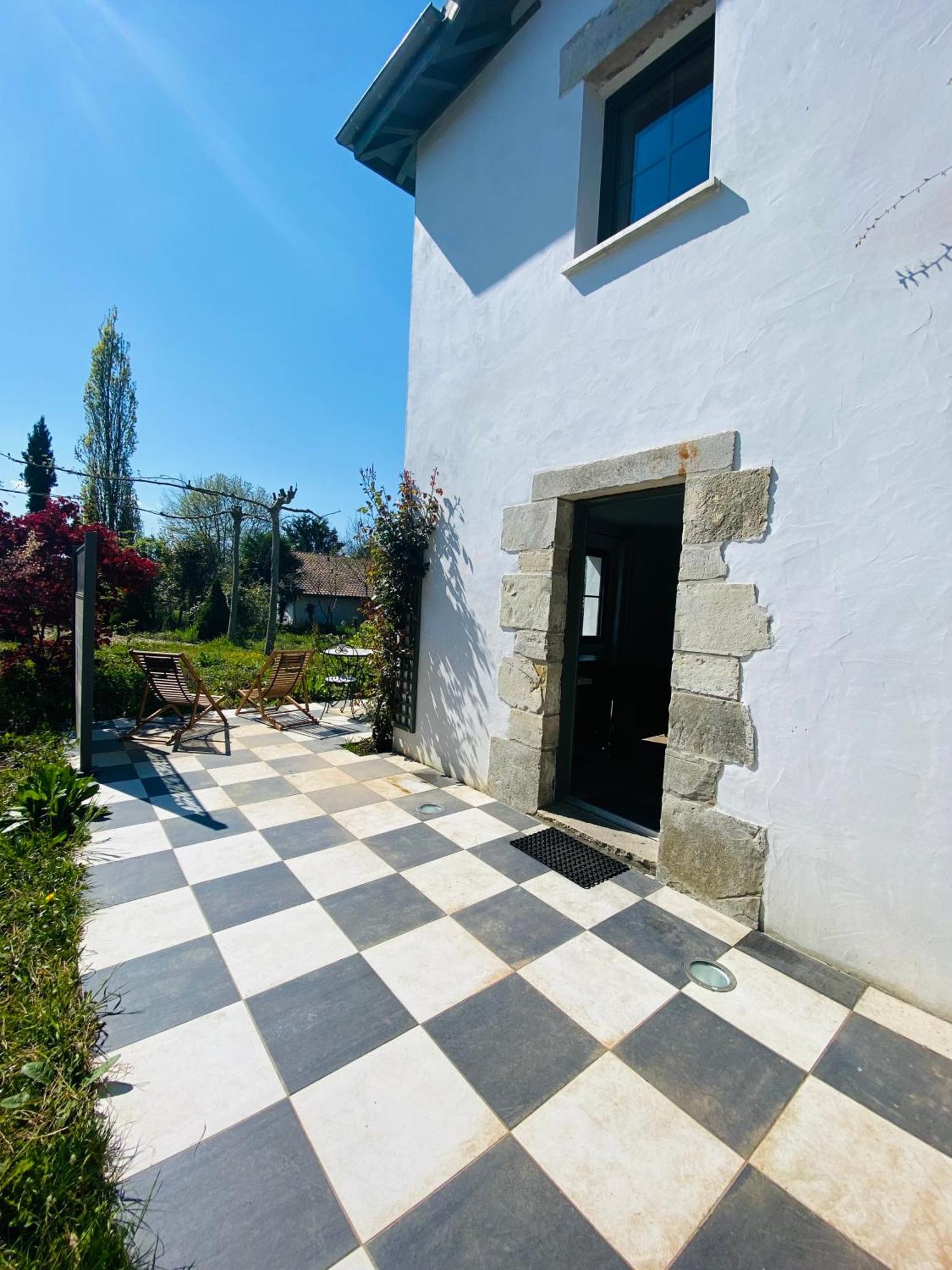 La Bastide De Guiche Entre Ocean Et Montagnes Lägenhet Exteriör bild